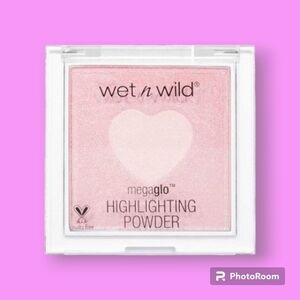 Wet n Wild The Sweetest Bling Megaglo Highlighting Powder
